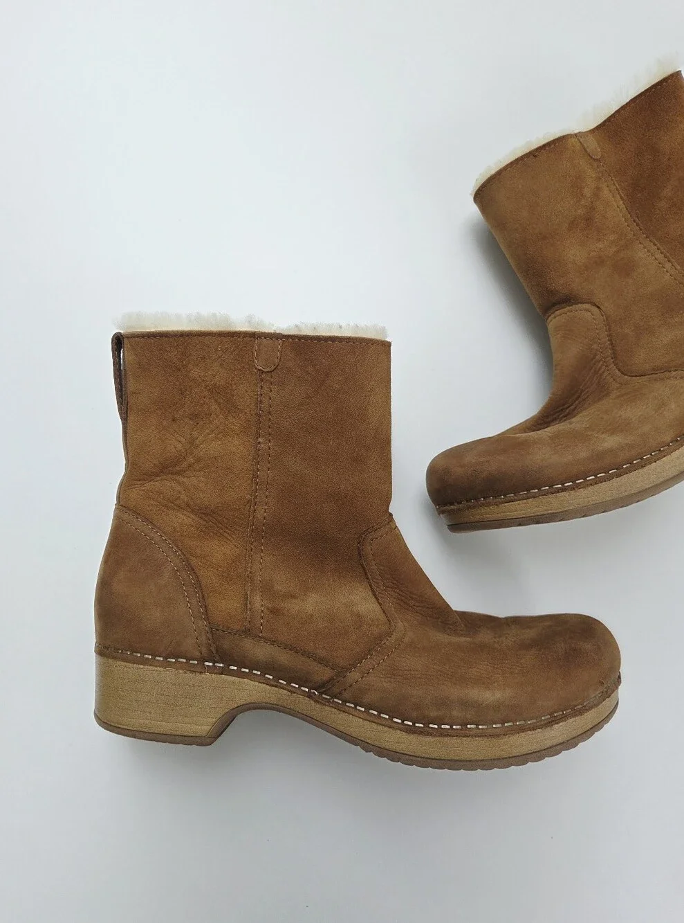 Dansko bettie genuine shearling lined boot Tan Brown Size 40